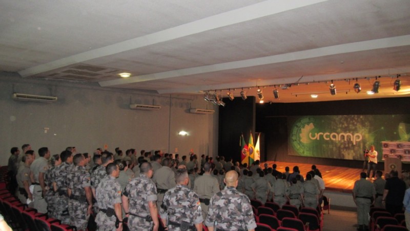 Efetivo presente