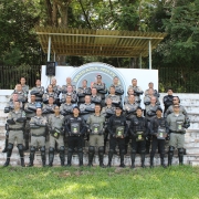 Formatura curso policiamento com motos