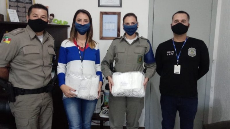 Doa&ccedil;&atilde;o de m&aacute;scaras