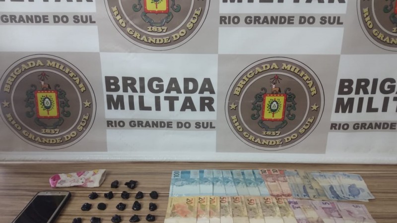 drogas e dinheiro