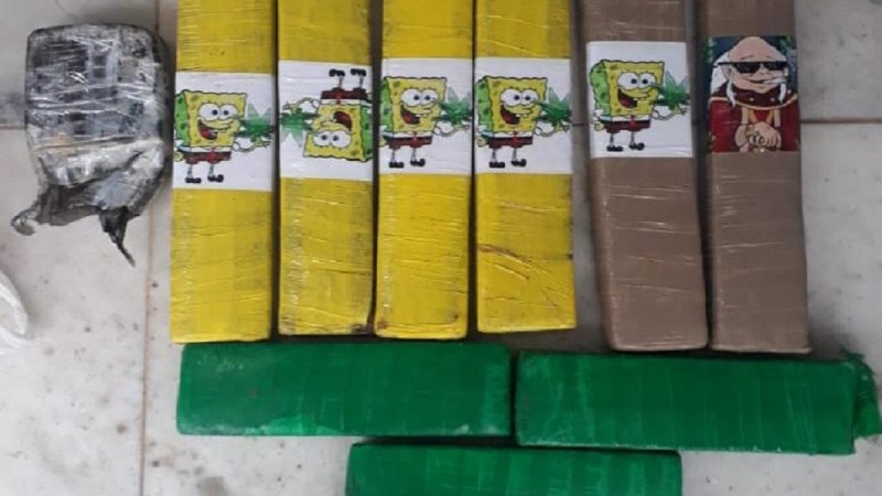 tijolos de maconha e crack