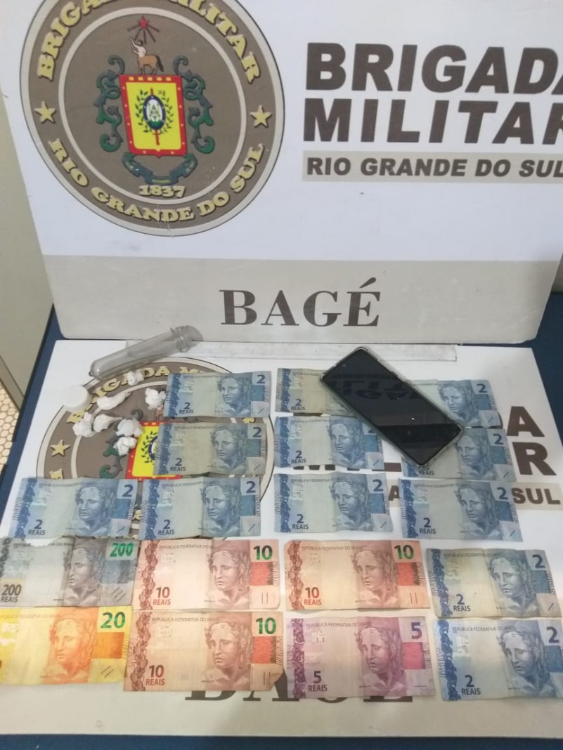 dinheiro, drogas e celular