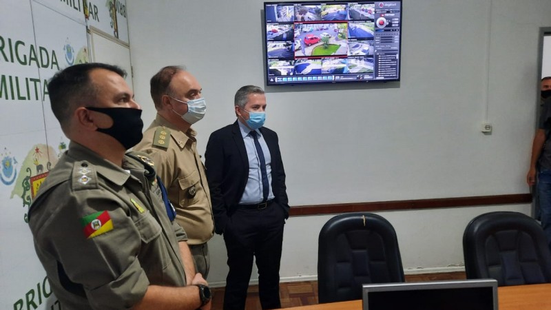 Vigil&acirc;ncia Colaborativa