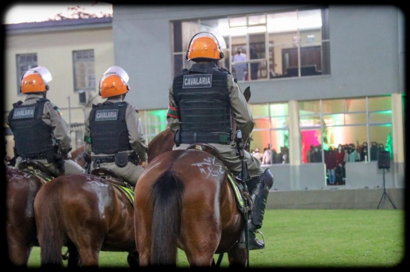 Cavalaria da PM inaugura pista Centauro de Maneabilidade a Cavalo - SSP