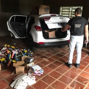 material e veículo apreendidos