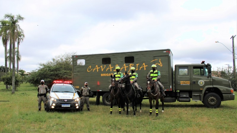 Policiamento bairro Olaria em Canoas - Apoio 4º RPMon