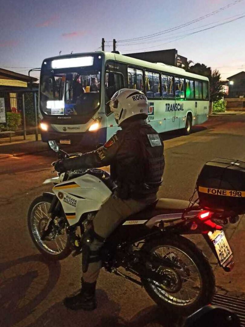 foto patrulhamento paradas de ônibus