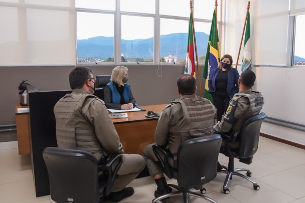 Comando e Prefeita