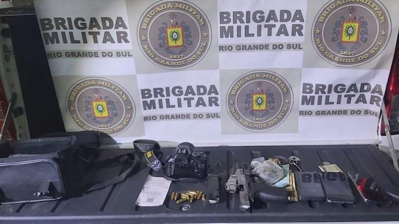 Material apreendido na a&ccedil;&atilde;o. 