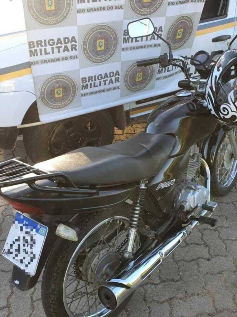 Motocicleta foi recuperada durante a a&ccedil;&atilde;o. 