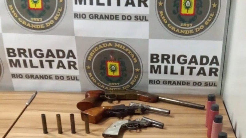 BM de Ven&acirc;ncio Aires prende homem por posse ilegal de arma
