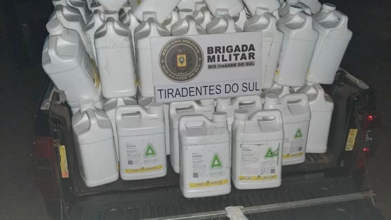 Brigada Militar apreende carga de agrot&oacute;xicos de origem estrangeira em Tiradentes do Sul