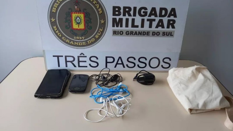 Brigada Militar apreende adolescente por tentativa de arremesso de objetos para interior de estabelecimento penal