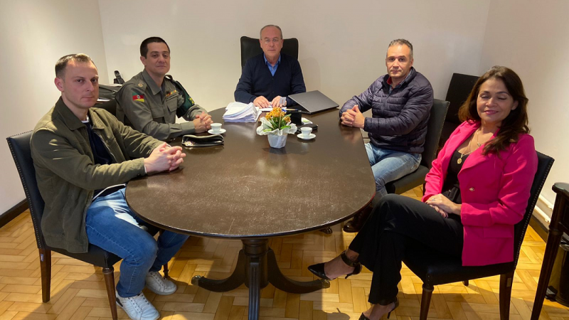 Comando Regional do VRP realiza visita ao Prefeito de Rio Pardo