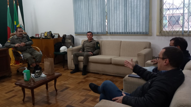 35&deg;BPM, em Cachoeira do Sul, recebe visita da Promotoria de Justi&ccedil;a