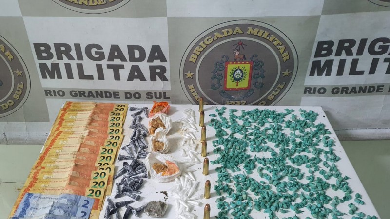 BM de Cachoeirinha prende homem e apreende mais de 800 porções de drogas
