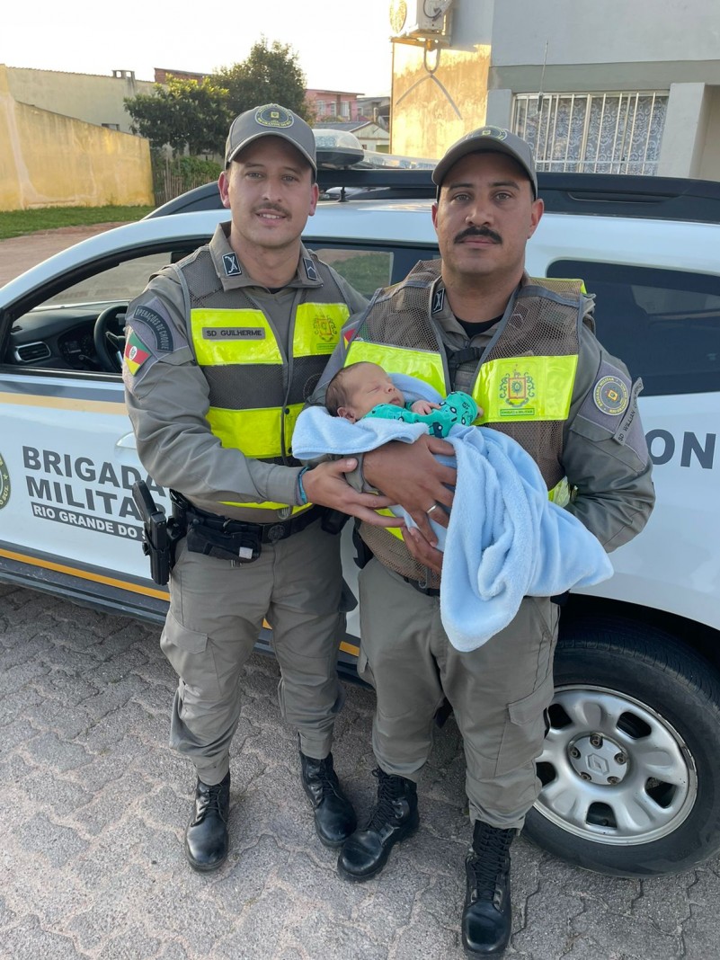 PMs salvam bebê engasgado em São Lourenço do Sul