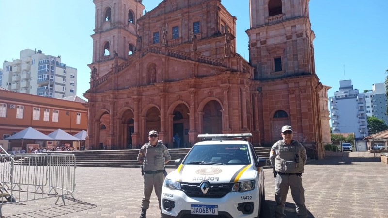 Guarnição com Policiais da Patrulha Escolar