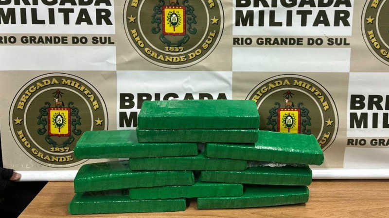 FOTO APREENSÃO TAPES