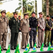 Militares da BM prestigiam o desfile 