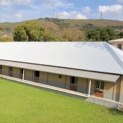 prédio pronto após a obra, visão lateral