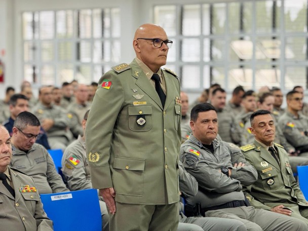 Ex Comandante Cel Neves