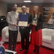 58e87d65 5749 4257 a97a 3ce2ea180645