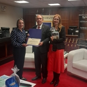 761cfb27 2b2f 4c49 b0db bffe0cc135c1