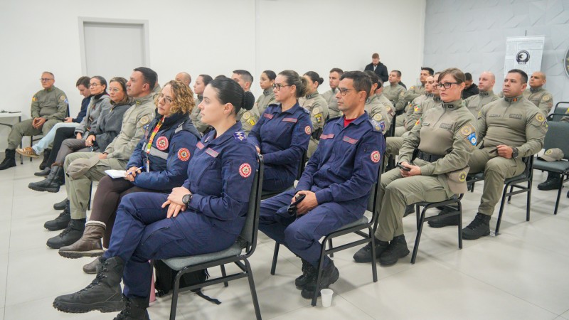 O curso re&uacute;ne fundamentos legais, direitos humanos, conhecimentos t&eacute;cnicos e metodologias pr&aacute;ticas voltadas ao reconhecimento, manejo e encaminhamento adequado de ocorr&ecirc;ncias relacionadas &agrave; sa&uacute;de mental