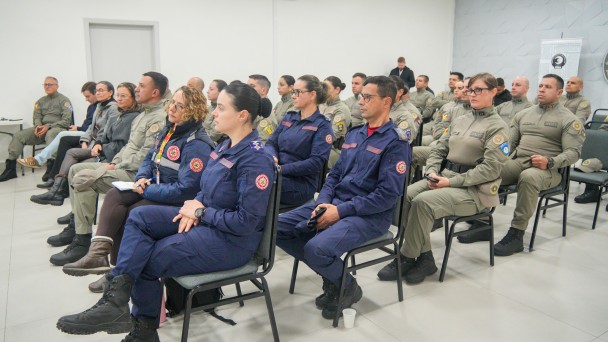 O curso re&uacute;ne fundamentos legais, direitos humanos, conhecimentos t&eacute;cnicos e metodologias pr&aacute;ticas voltadas ao reconhecimento, manejo e encaminhamento adequado de ocorr&ecirc;ncias relacionadas &agrave; sa&uacute;de mental